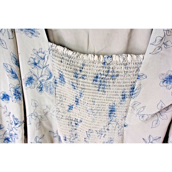 House of Harlow 1960 Top Womens sz M Sheer Gray Blue Floral Ruched Back - Picture 3 of 8